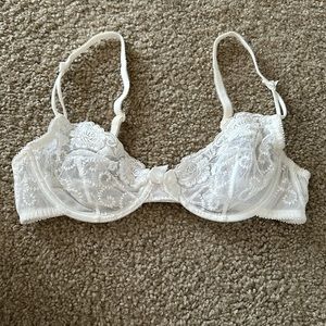 White lace bra